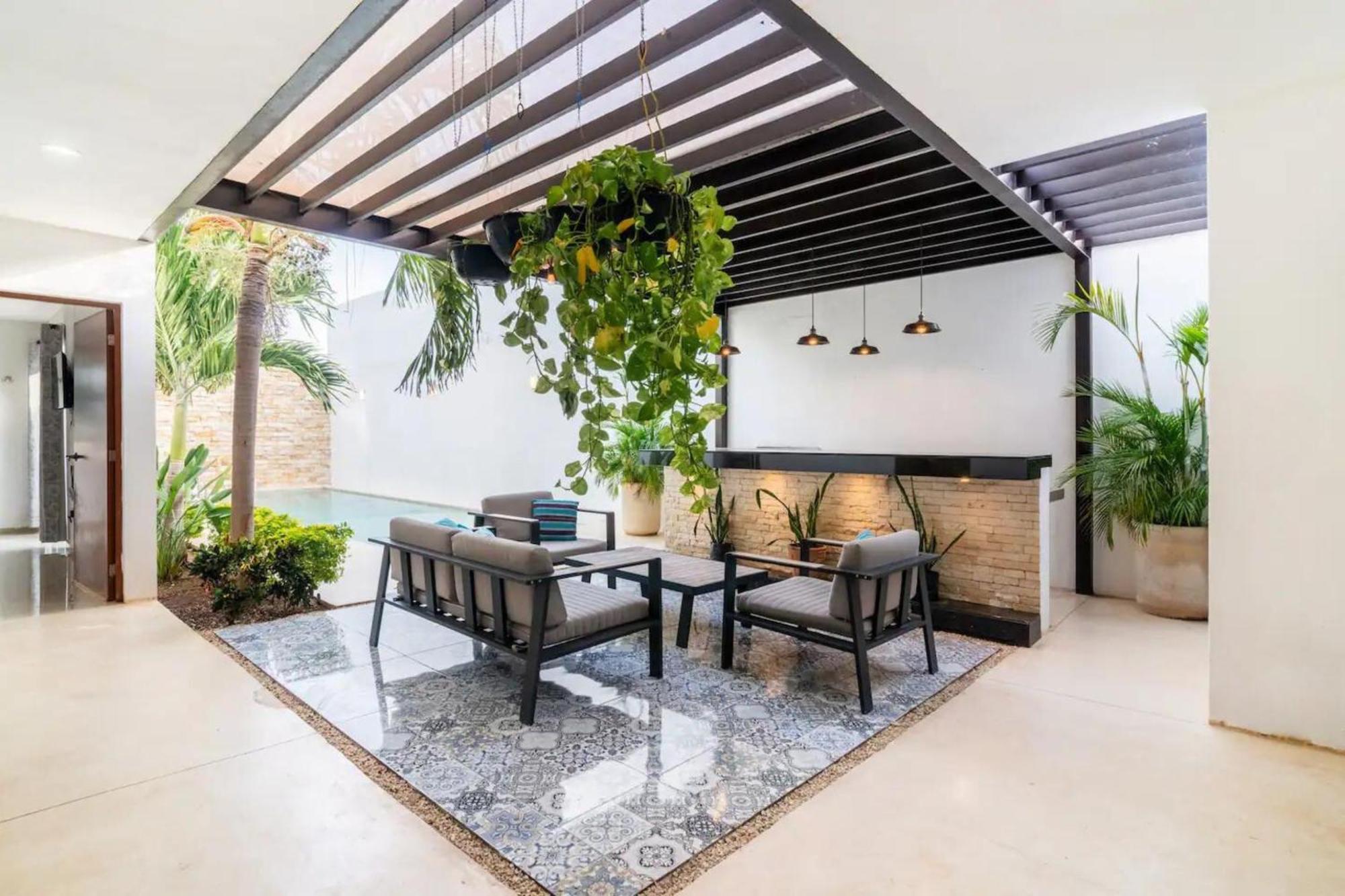 Villa Moderna Con Alberca, Gimnasio Y Cochera Mérida Eksteriør bilde